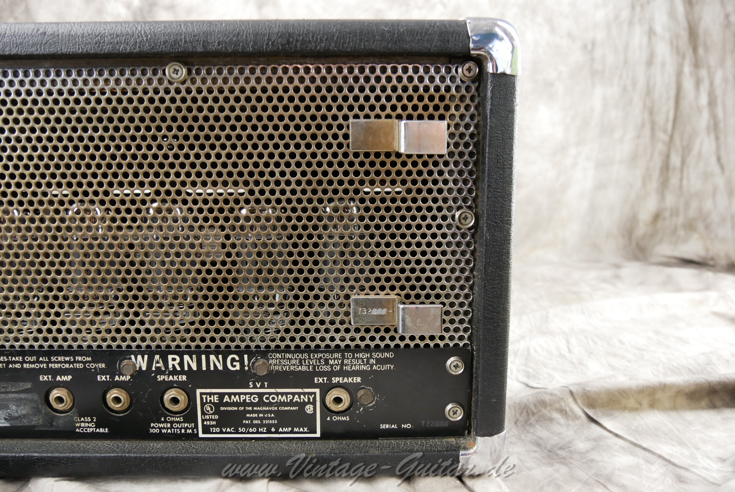 Ampeg_SVT_1973_USA_blacktolex_300W-06.jpg