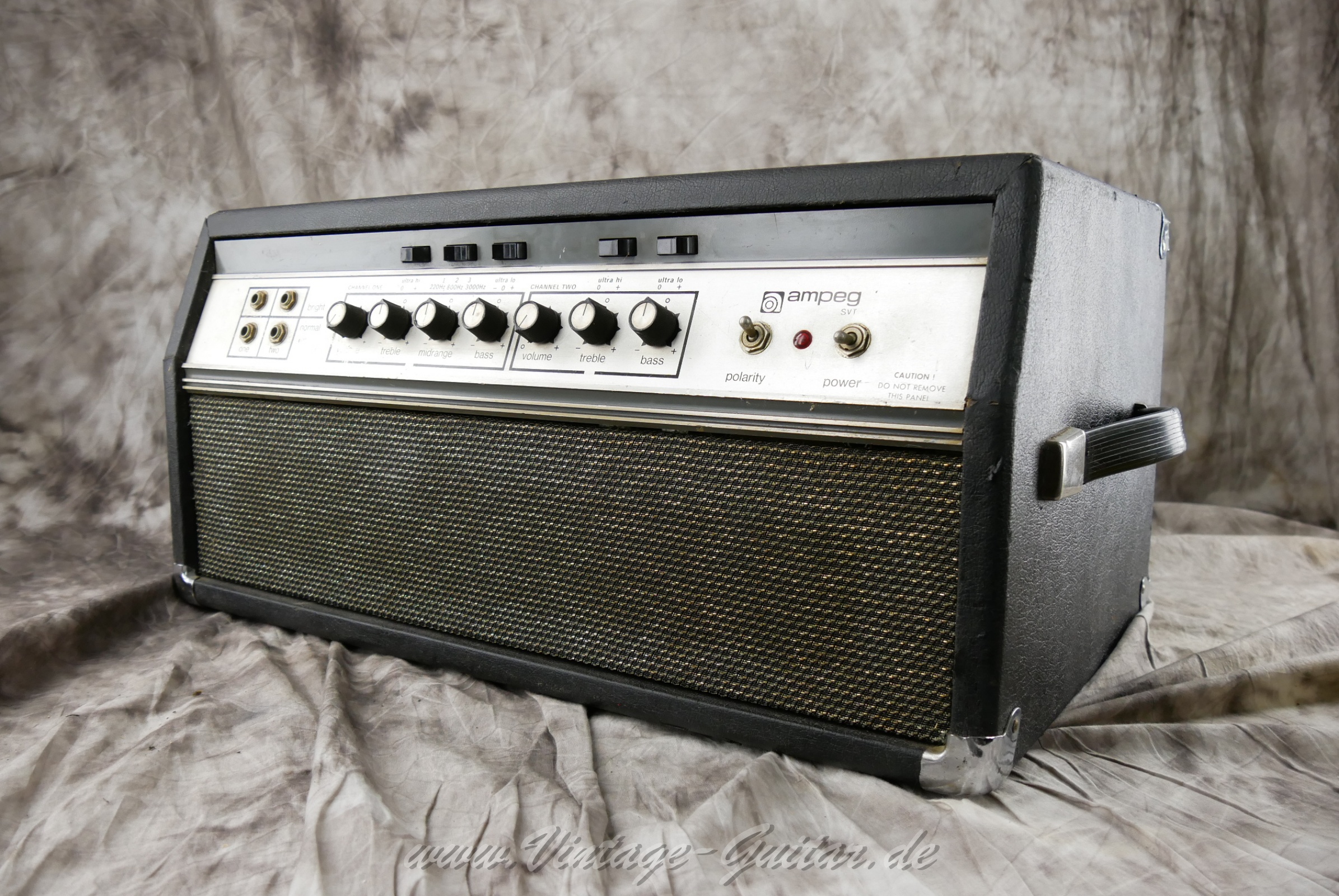 Ampeg_SVT_1973_USA_blacktolex_300W-08.jpg