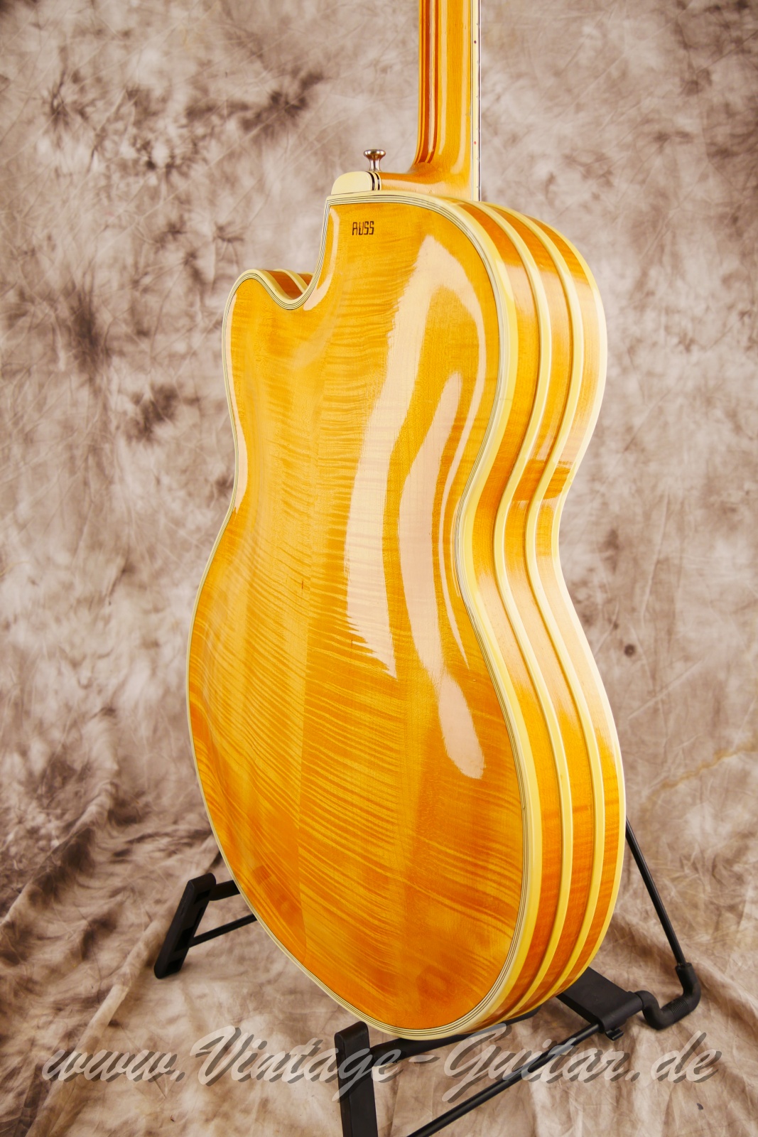 img/vintage/5784/Artur_Lang_Deluxe_DeArmond_natural_germany-012.JPG