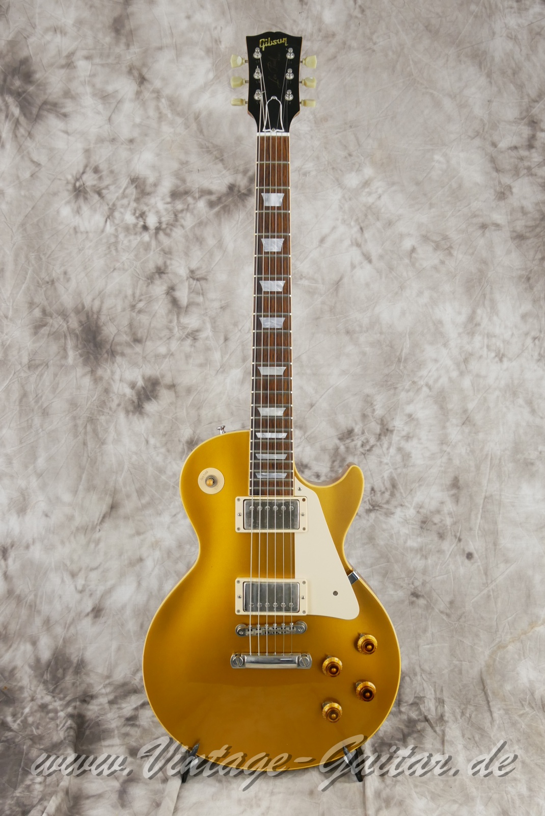 Gibson_Les_Paul_Standard_57_Reissue_Custom_Shop_Goldtop_USA_2001-001.JPG