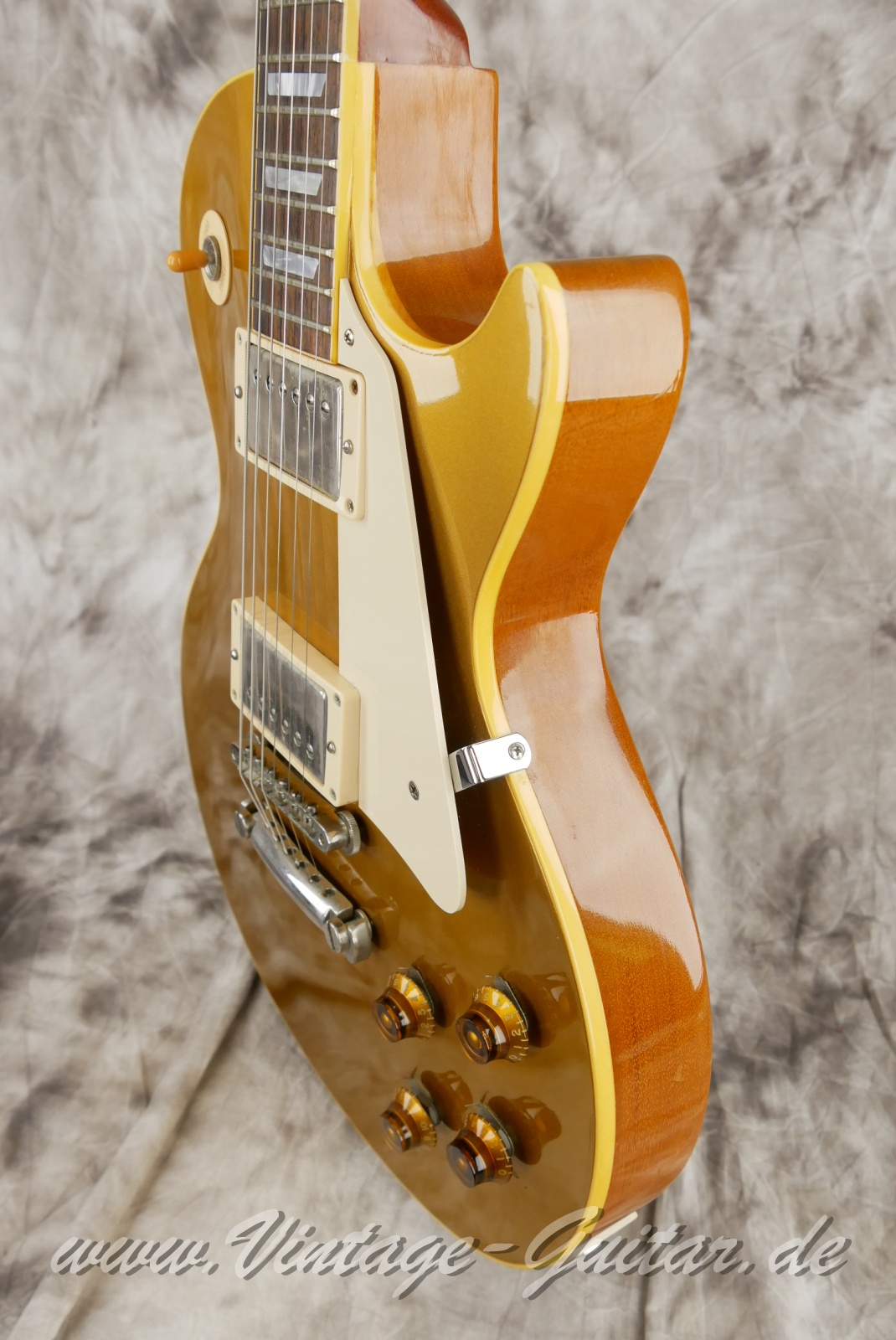 img/vintage/5785/Gibson_Les_Paul_Standard_57_Reissue_Custom_Shop_Goldtop_USA_2001-010.JPG