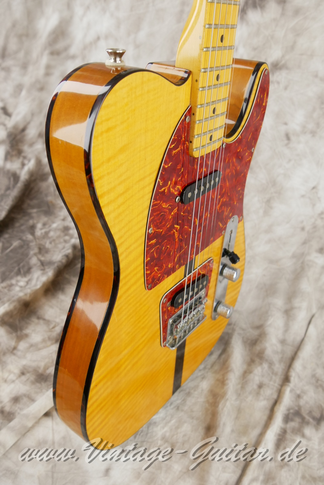 img/vintage/5786/Hohner_The_Prinz_natural_Korea_1988-009.JPG