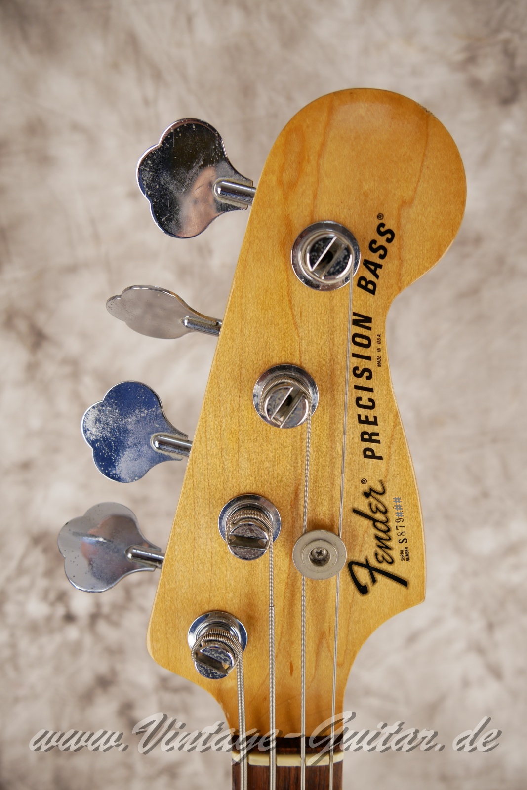 Fender_Precision_Bass_fretless_sunburst_USA_1979-003.JPG