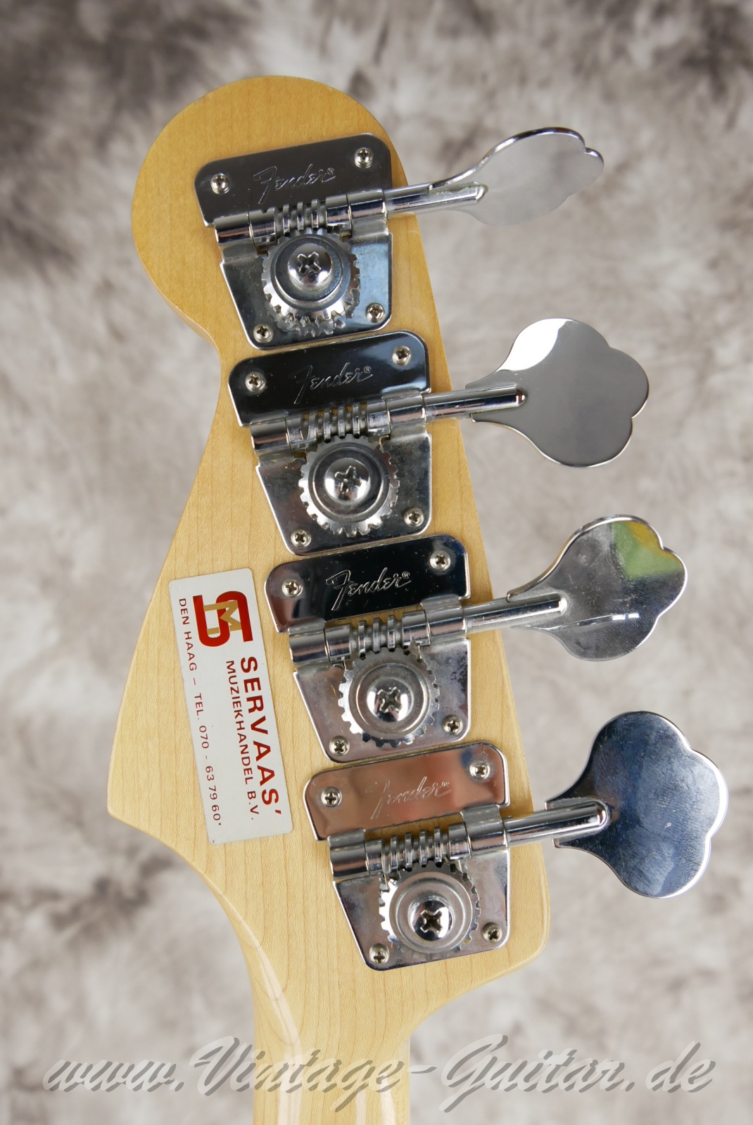 fender_jazzbass_burgundy_transparent_1978_usa-04.jpg