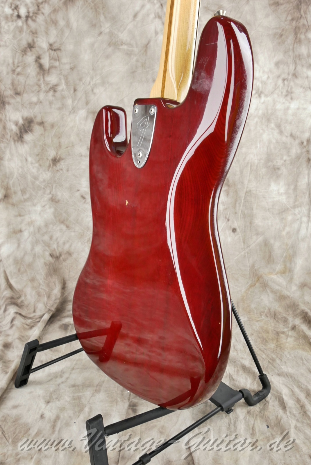 fender_jazzbass_burgundy_transparent_1978_usa-12.jpg