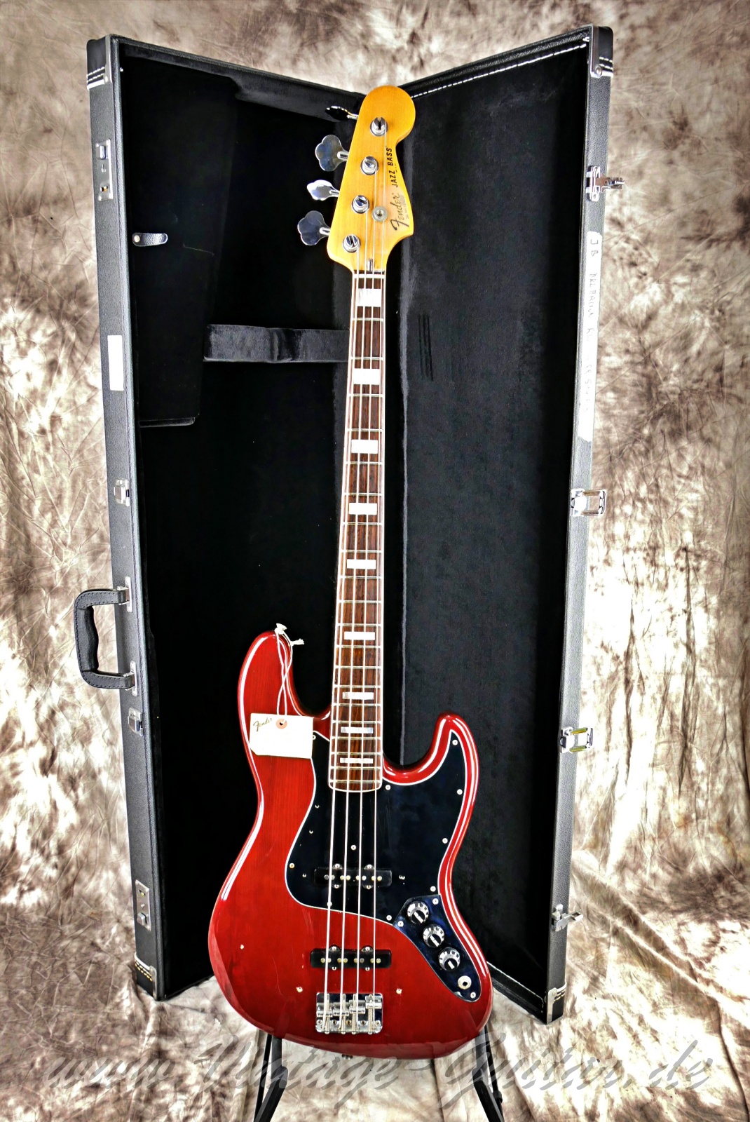 fender_jazzbass_burgundy_transparent_1978_usa-19.jpg