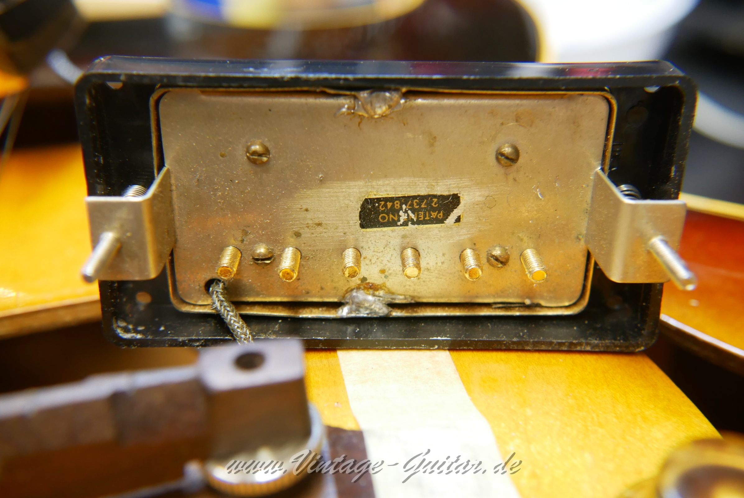 img/vintage/5804/Gibson_ES_175_D_PAF_sunburst_1959-016.JPG