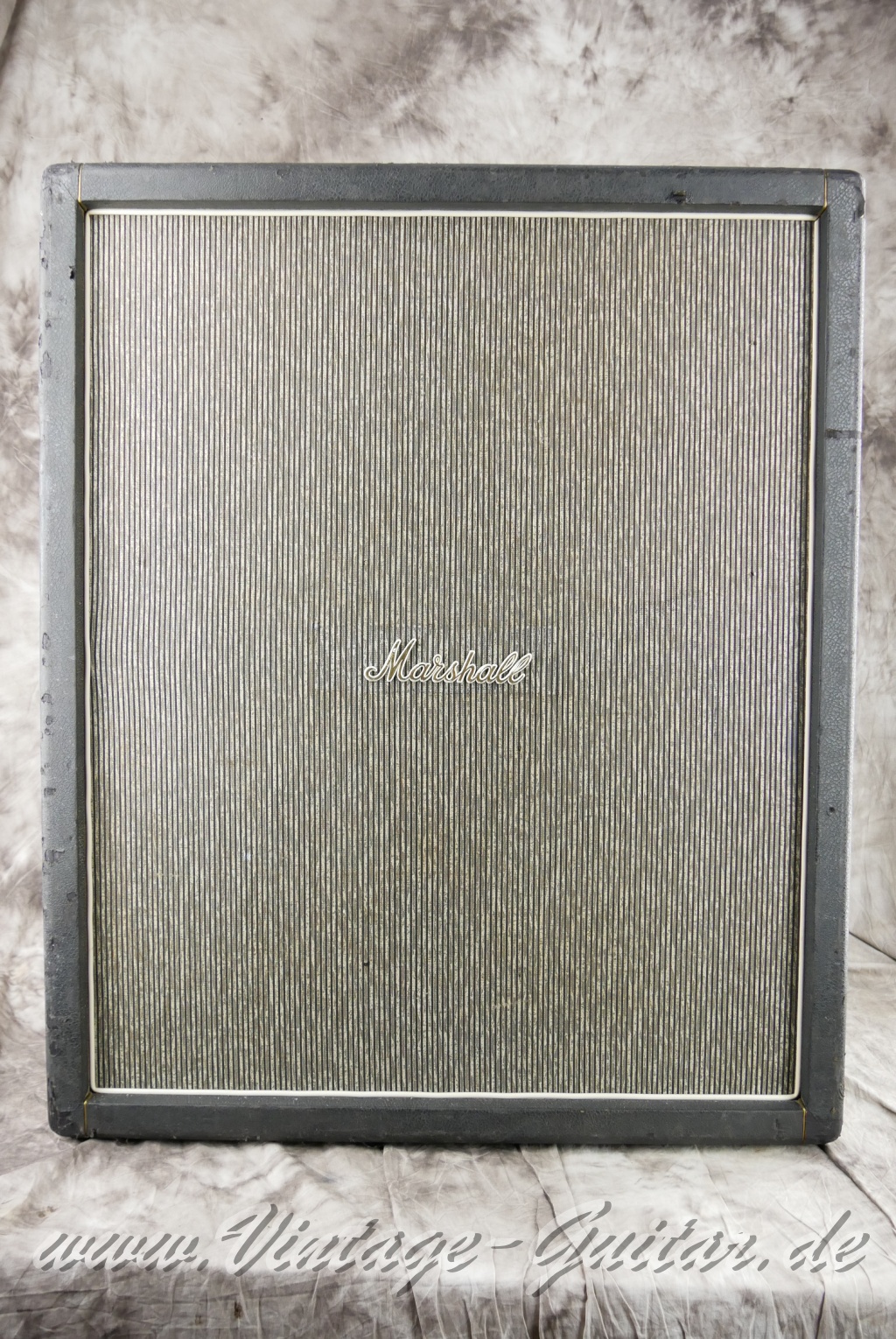 img/vintage/5807/Marshall_1982_B_Pinstripe_tall_cab_1967-001.JPG