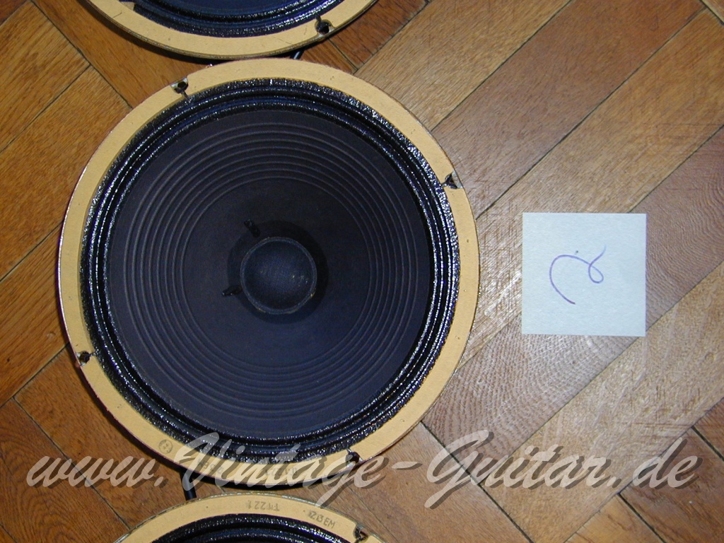img/vintage/5807/Marshall_1982_B_Pinstripe_tall_cab_1967-015.jpg