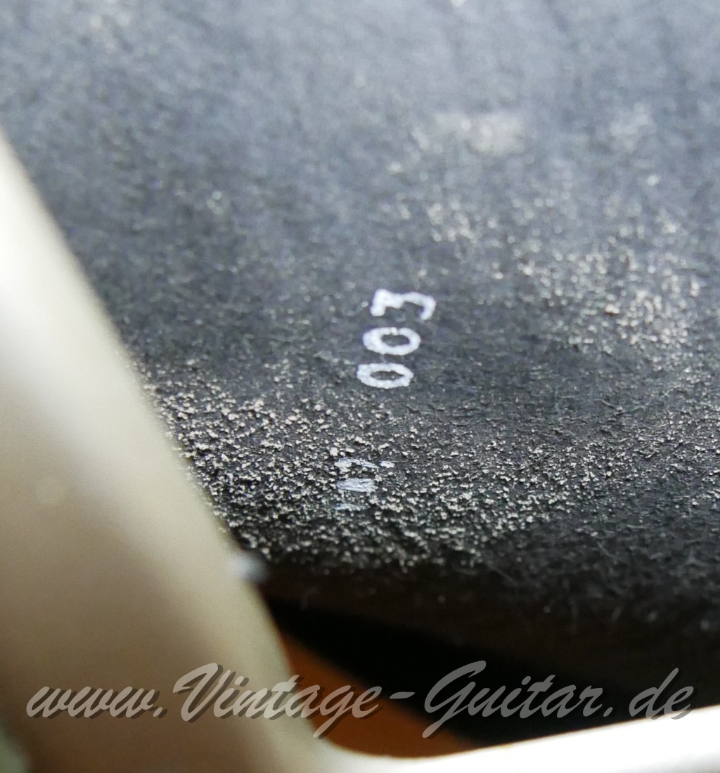 img/vintage/5807/Marshall_1982_B_Pinstripe_tall_cab_1967-023.JPG
