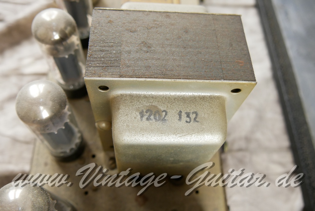 img/vintage/5808/Marshall_Super_Tremolo_100_Plexi_black_Great_Britain_1967-013.JPG