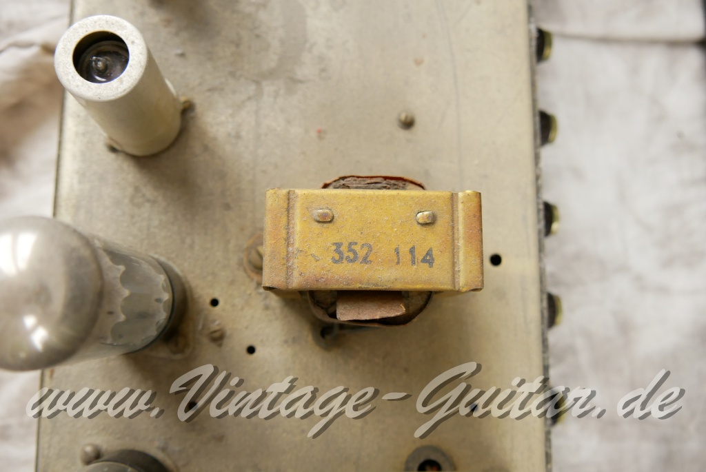 img/vintage/5808/Marshall_Super_Tremolo_100_Plexi_black_Great_Britain_1967-014.JPG