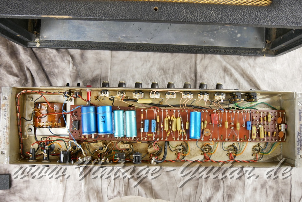 img/vintage/5808/Marshall_Super_Tremolo_100_Plexi_black_Great_Britain_1967-015.JPG