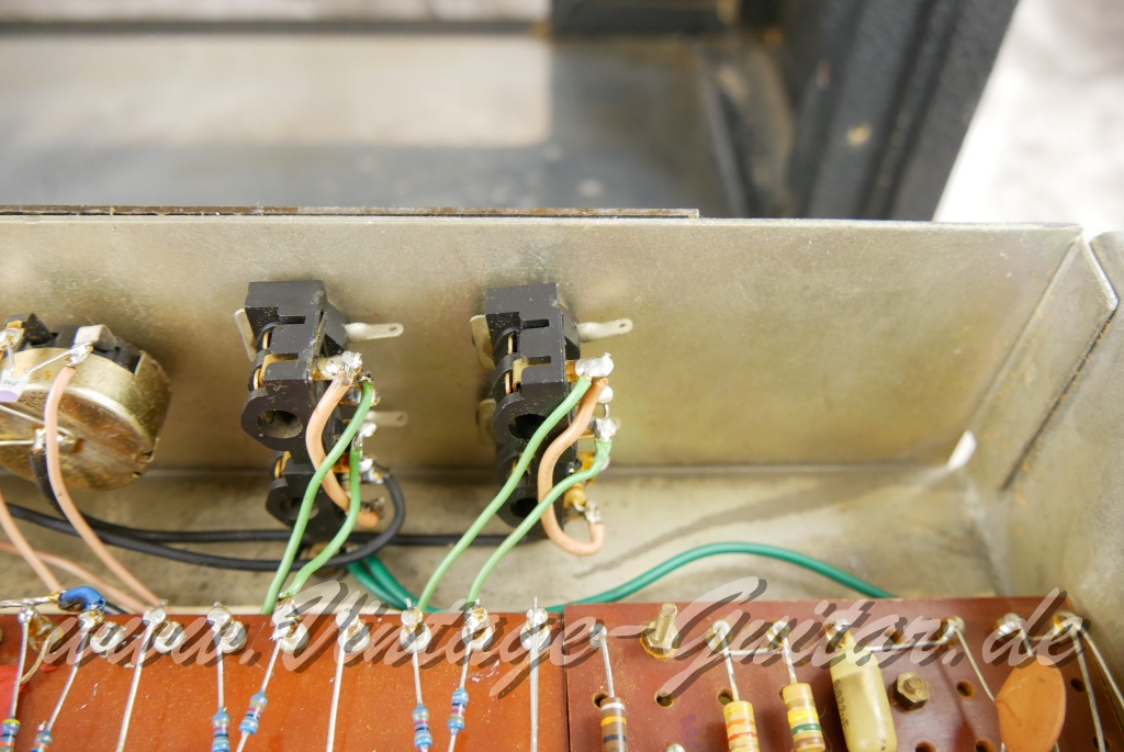 img/vintage/5808/Marshall_Super_Tremolo_100_Plexi_black_Great_Britain_1967-022.JPG