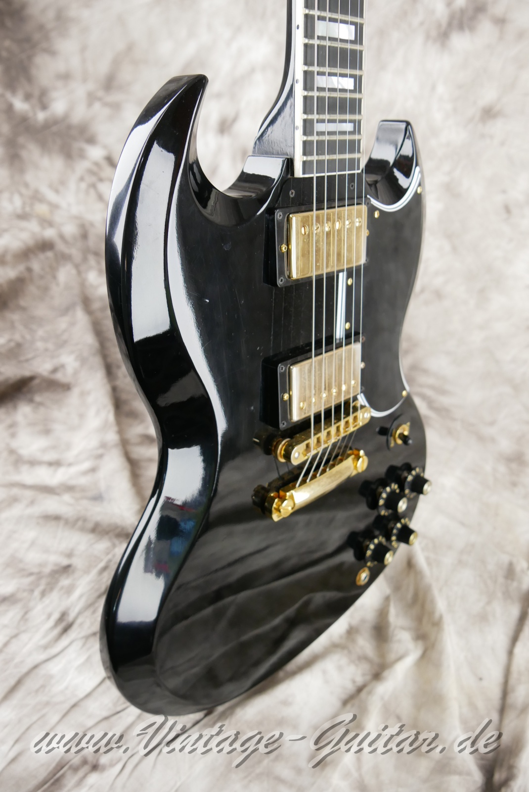 Gibson_SG_Custom_Custom_Shop_limited_edition_USA_ebony_2017-009.JPG