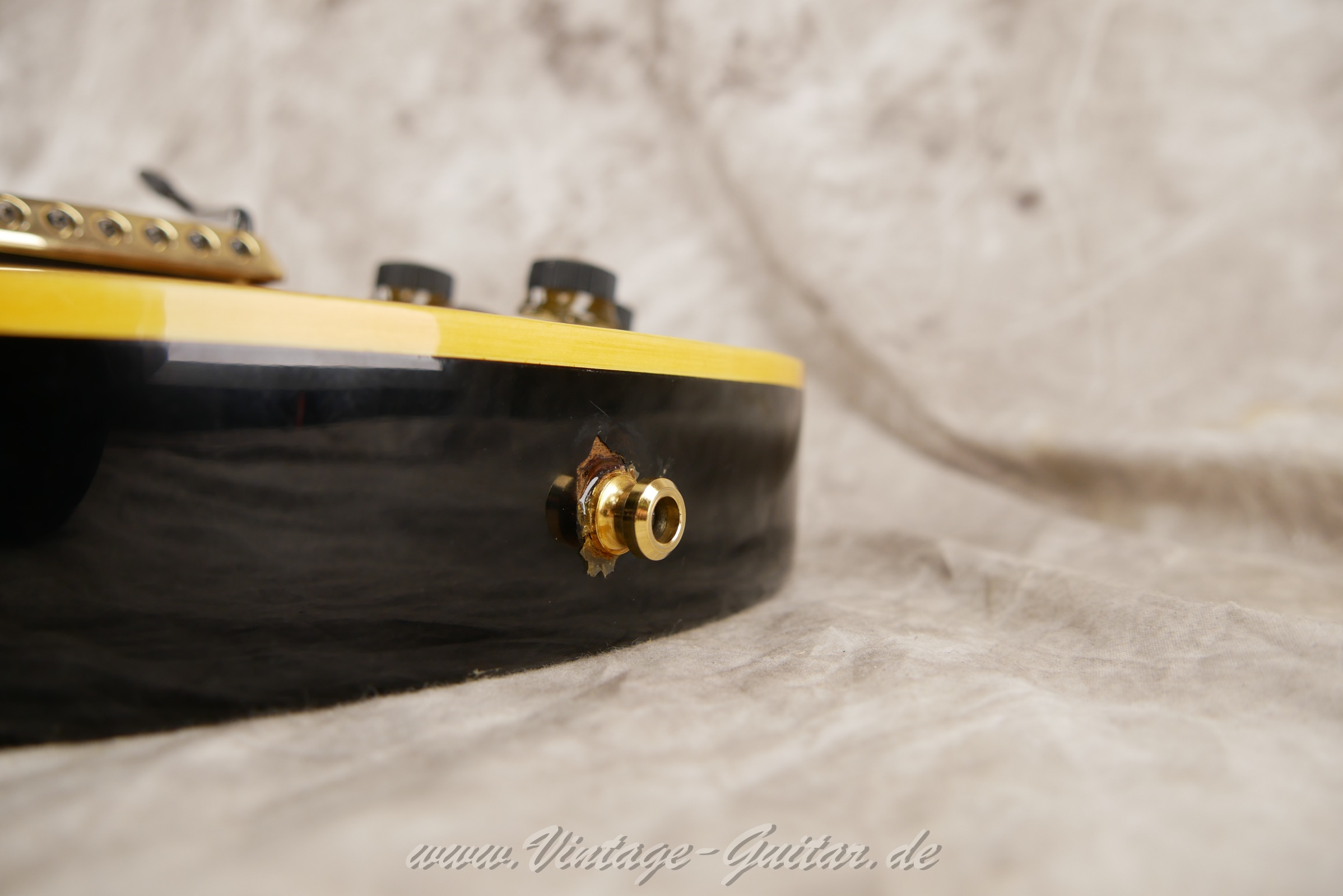 img/vintage/5812/Ibanez_Artist_AR155_antique_violin_japan_1983-13.jpg