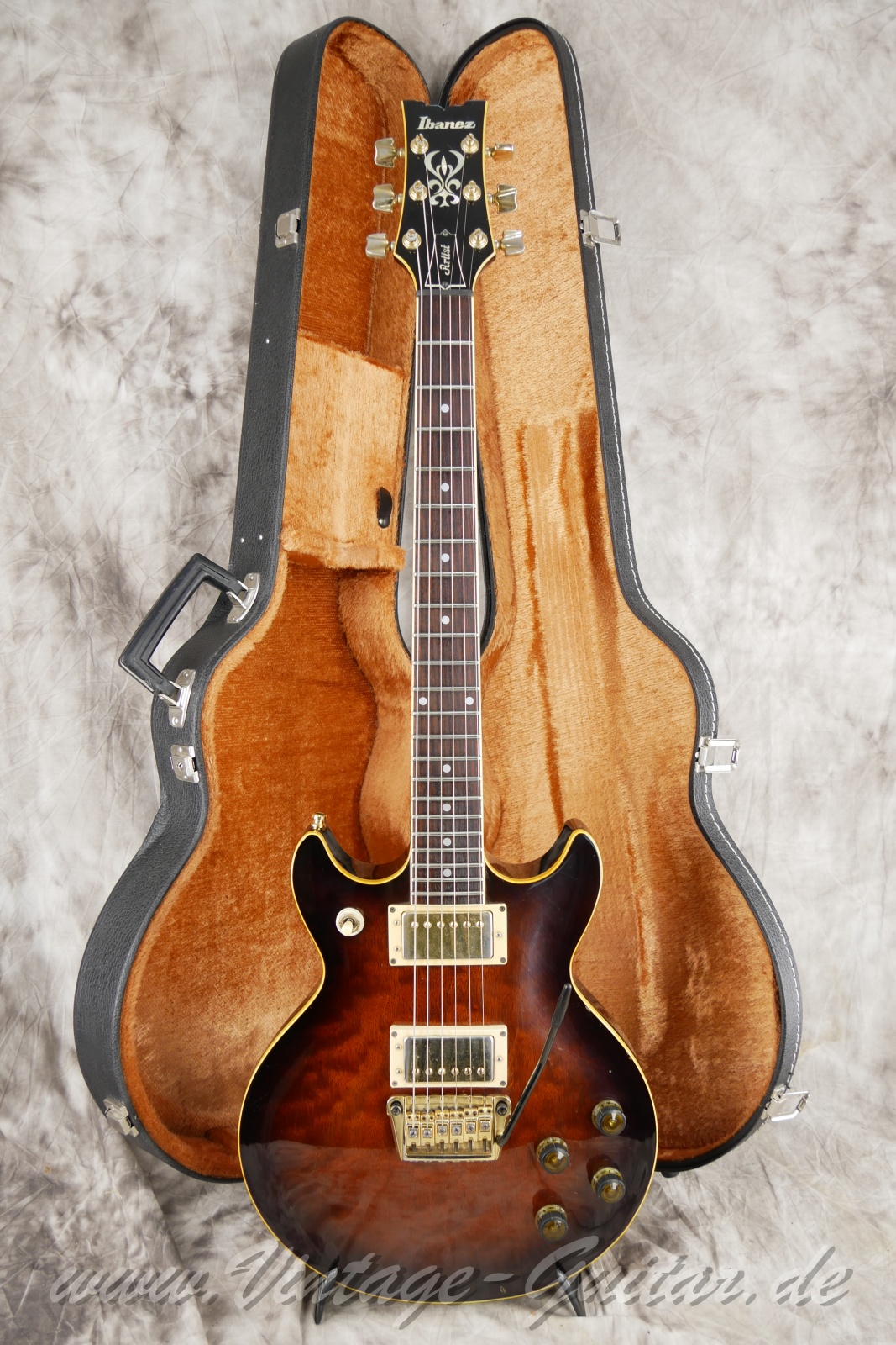 img/vintage/5812/Ibanez_Artist_AR155_antique_violin_japan_1983-15.jpg