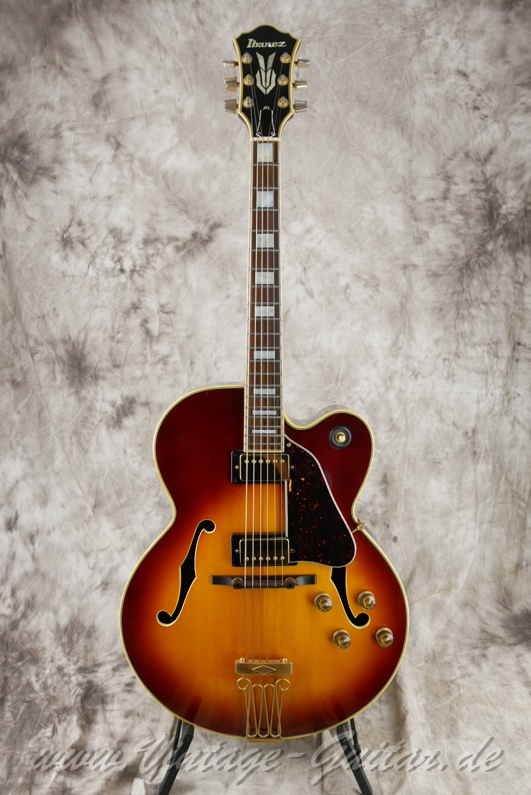 img/vintage/5817/ibanez_FA-300_L-5Copy_1980_Sunburst_japan-01.jpg