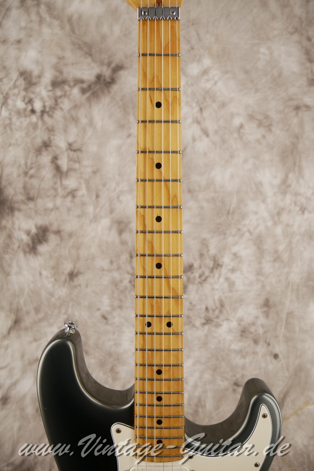 img/vintage/5824/Fender_stratocaster_plus_blackpearlburst_USA_1991005.JPG