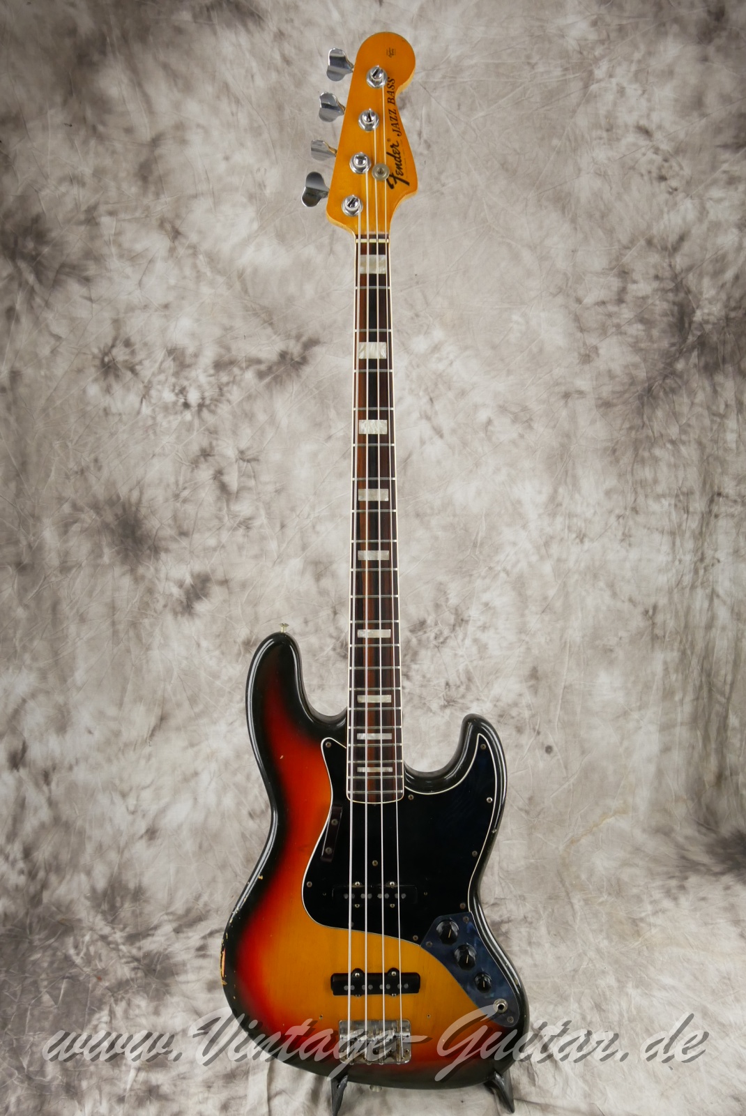 Fender_jazz_bass_1974_sunburst_usa-001.JPG