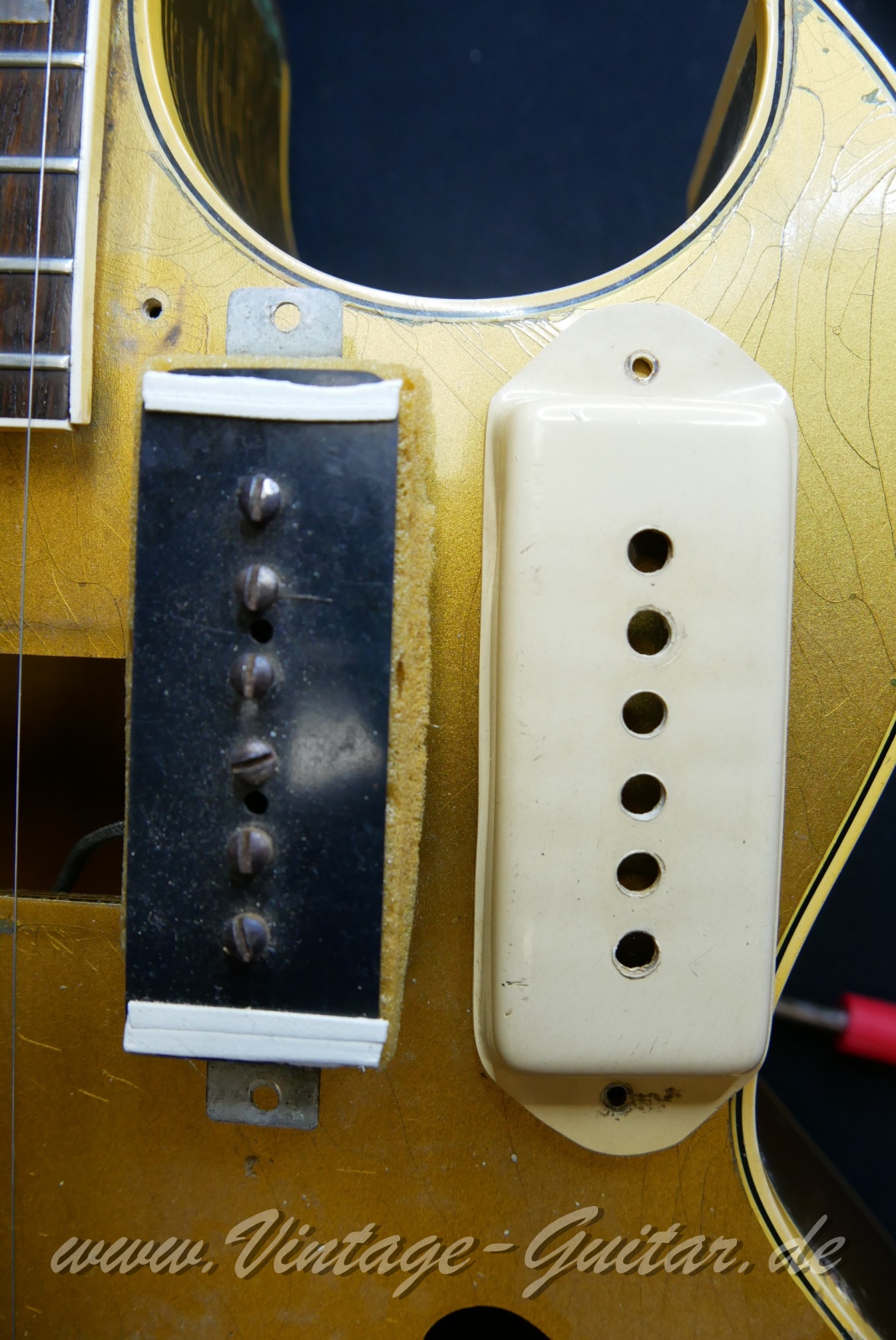 img/vintage/5851/Gibso_ES_295_Goldtop_all_gold_1956017.JPG