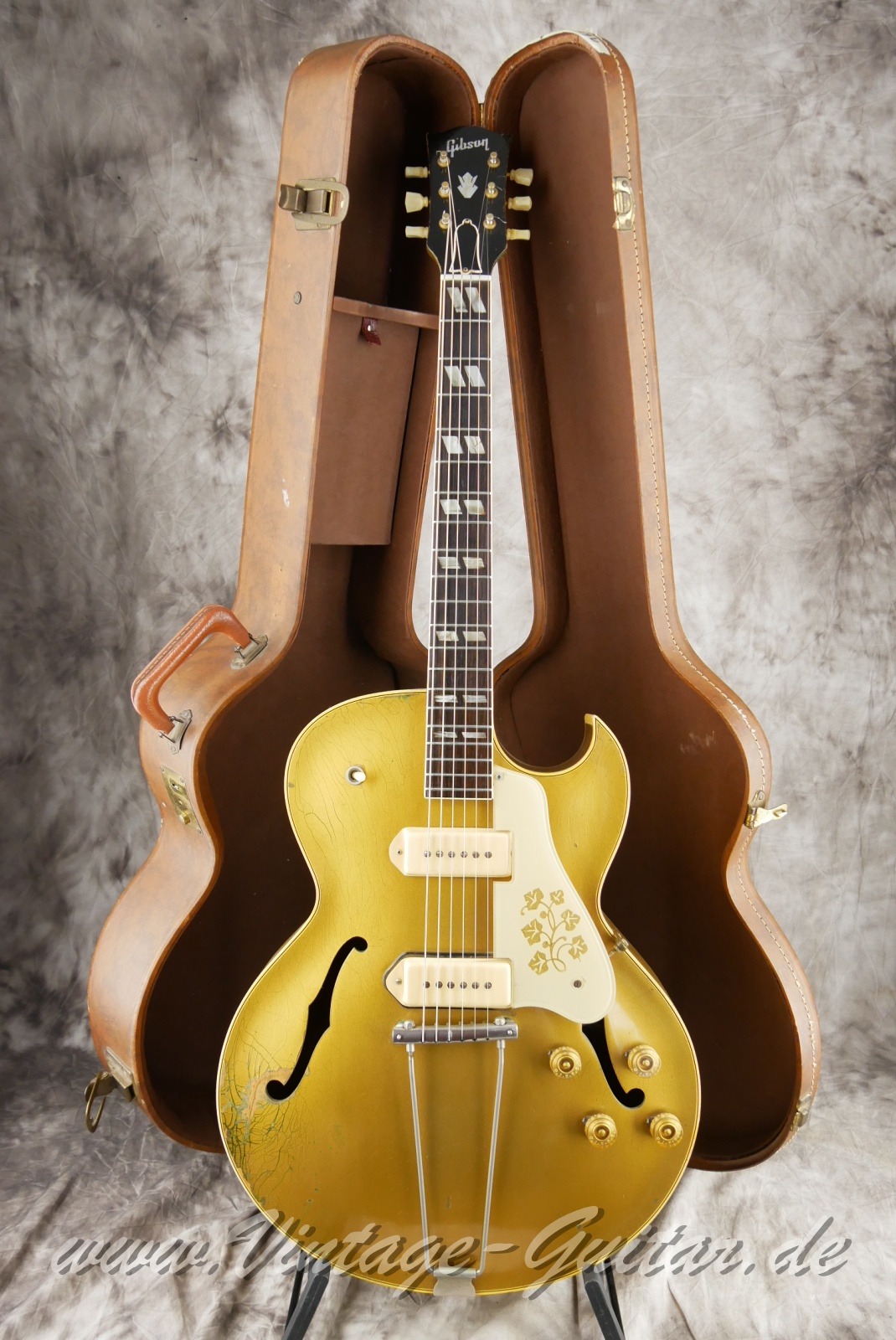 img/vintage/5851/Gibso_ES_295_Goldtop_all_gold_1956023.JPG