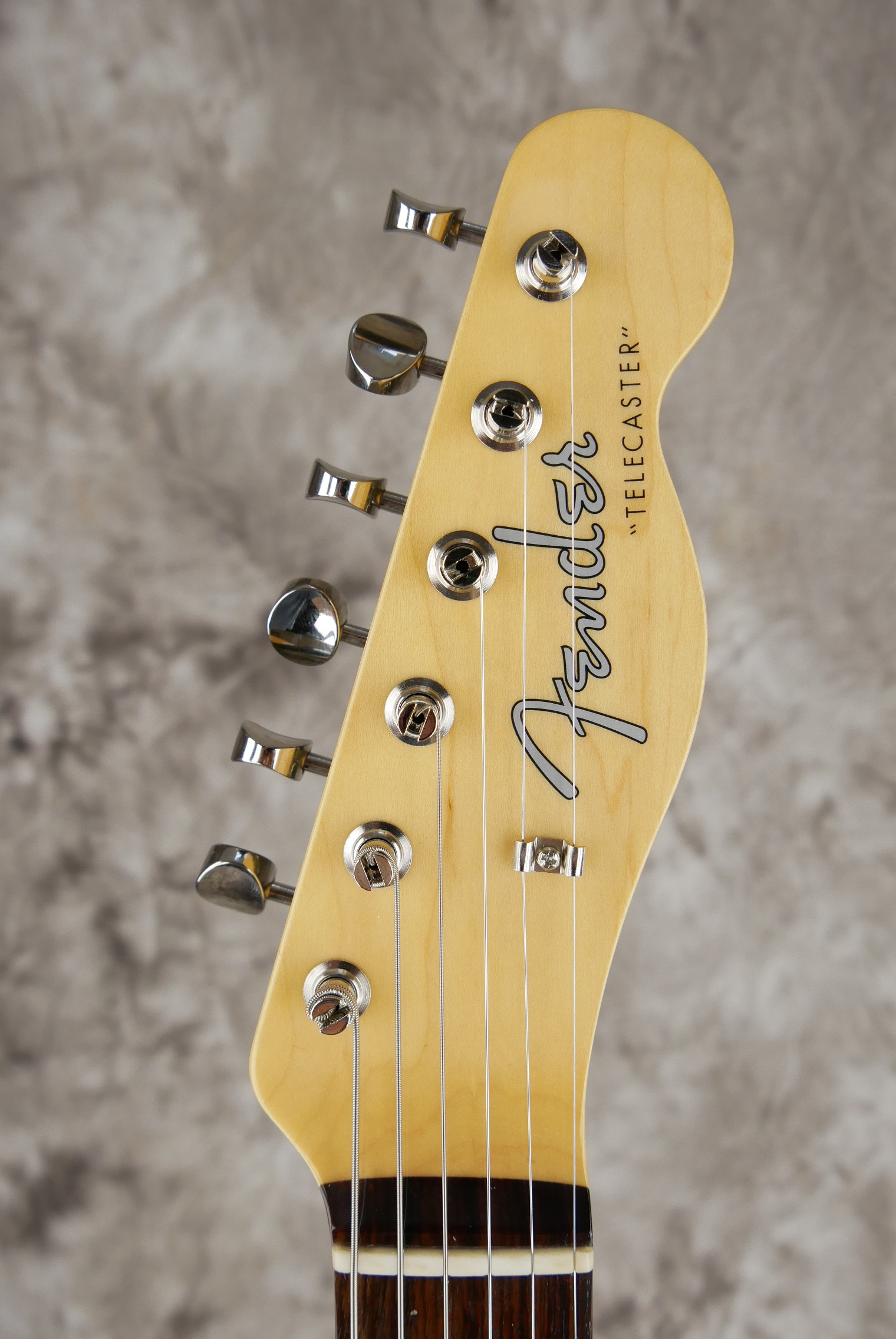 img/vintage/5859/Fender_Telecaster_Traditional_series_limited_edition_sherwood_green_Mexico_2023-003.JPG