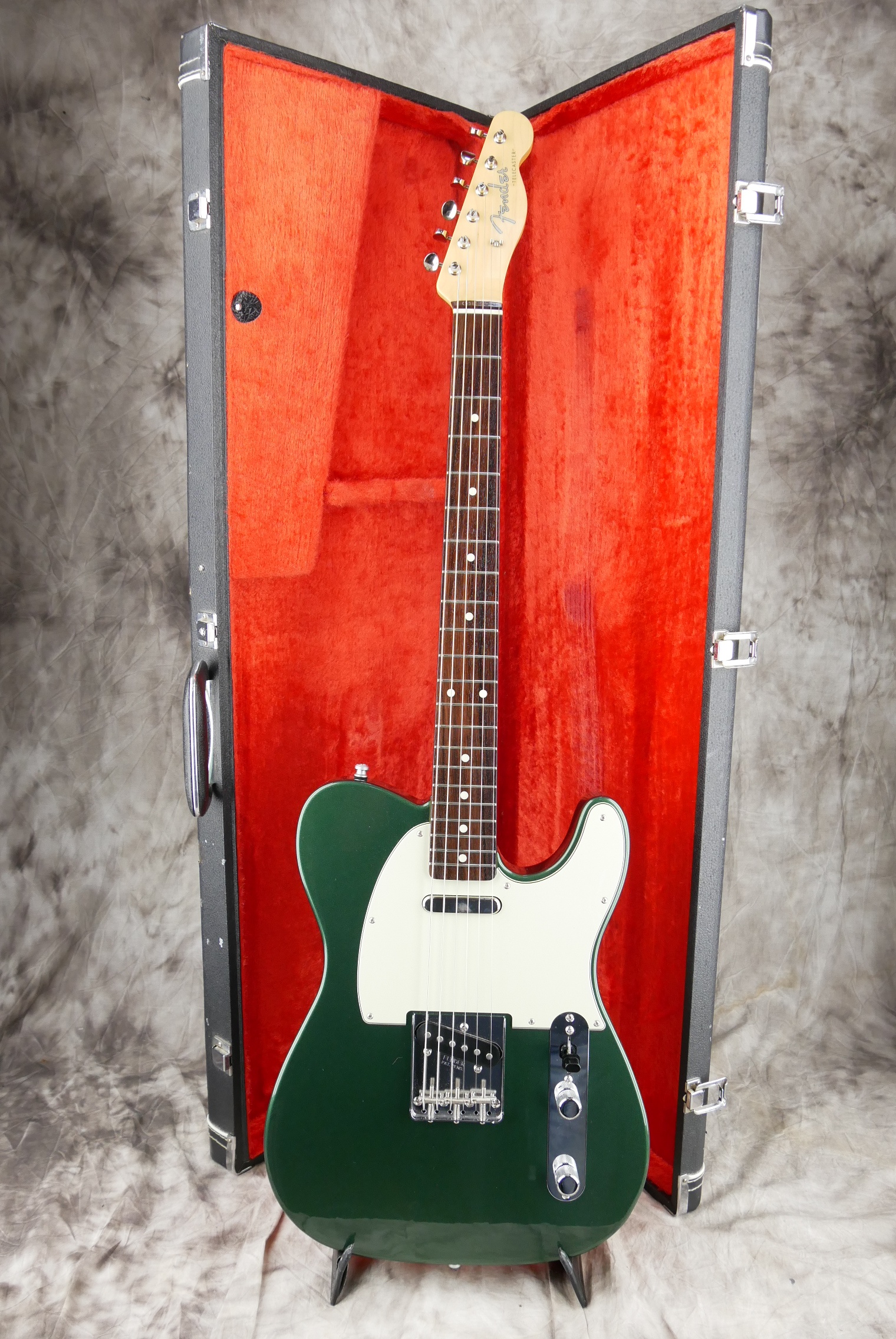 img/vintage/5859/Fender_Telecaster_Traditional_series_limited_edition_sherwood_green_Mexico_2023-019.JPG