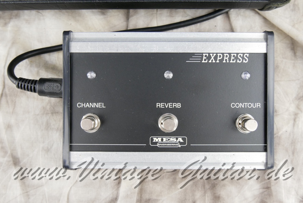 img/vintage/5861/Mesa_Boogie_Express_525_1x10_black_USA_2011011.JPG