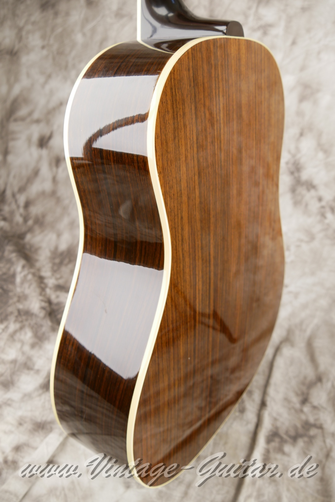 img/vintage/5867/Gibson_Advanced_Jumbo_custom_order_sunburst_2007-011.JPG