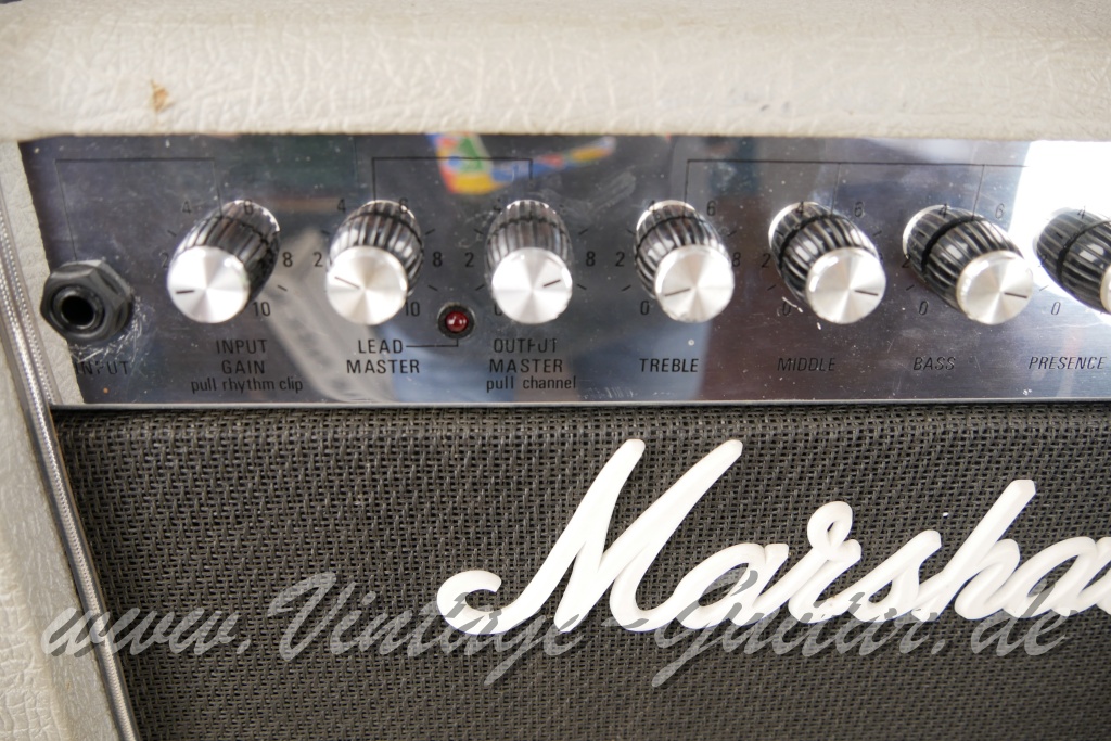 img/vintage/5868/Marshall_2554_1x12_silver_jubilee_series_silver_1988-005.JPG