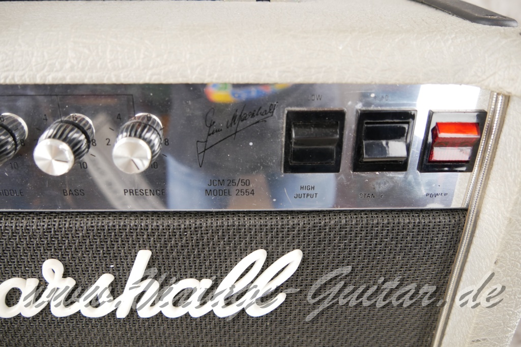 img/vintage/5868/Marshall_2554_1x12_silver_jubilee_series_silver_1988-006.JPG