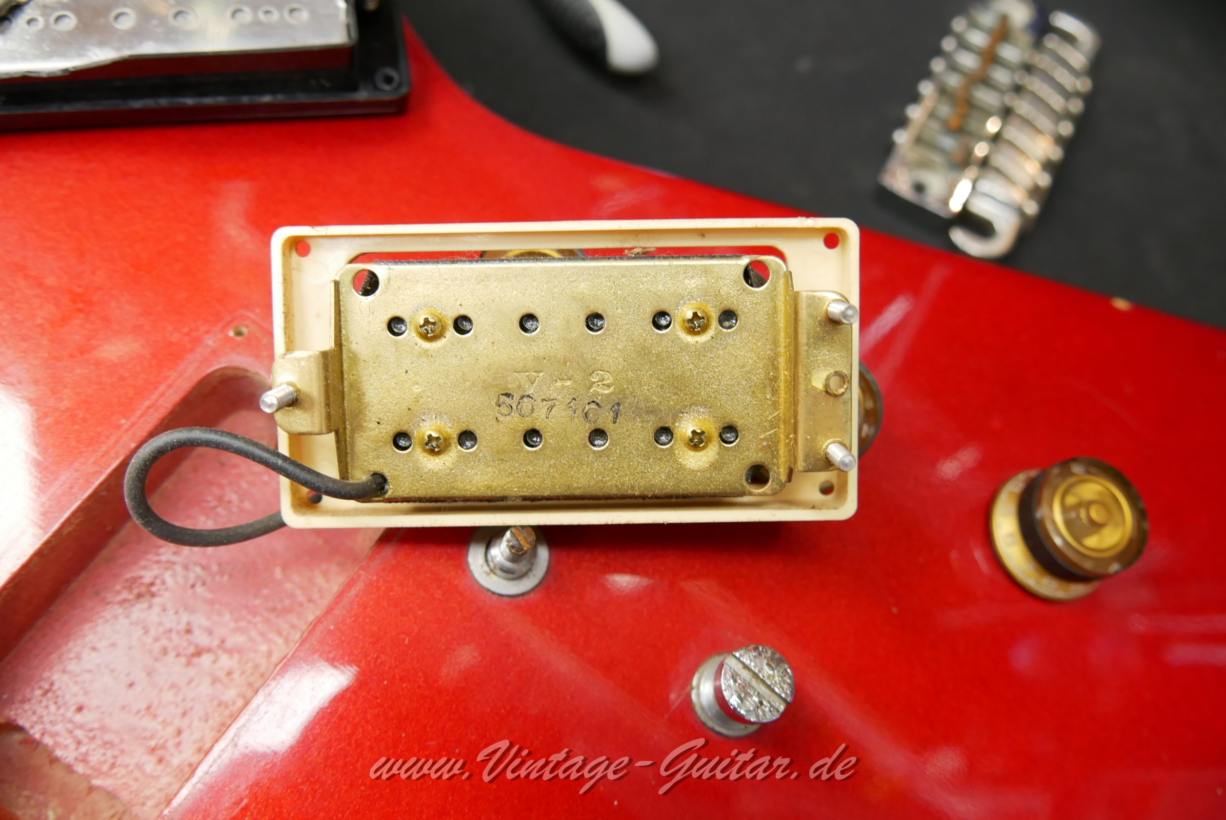img/vintage/5869/Ibanez_DT50_Destroyer_1982_firered_japan-022.JPG