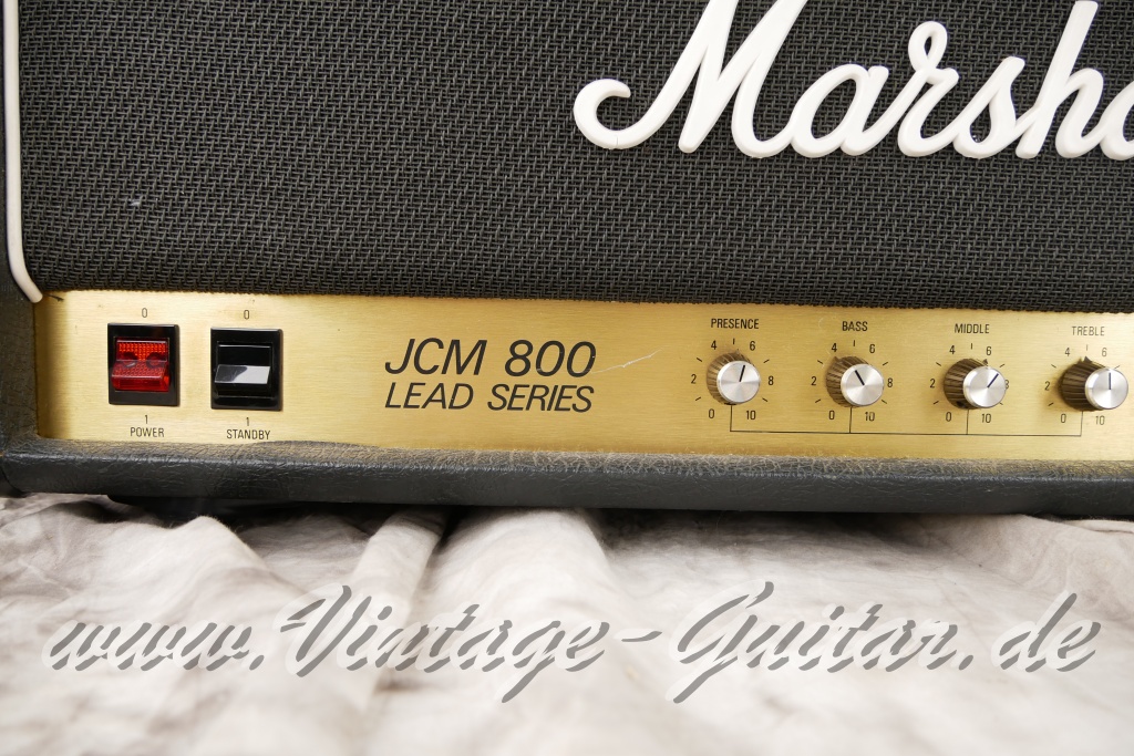 Marshall_JCM_800_2203_Mk2_Master_Model_100W_Lead_black_GB_1983-005.JPG