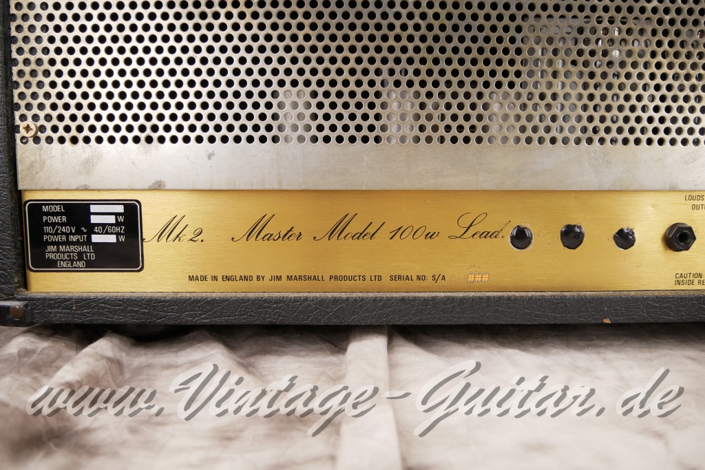 Marshall_JCM_800_2203_Mk2_Master_Model_100W_Lead_black_GB_1983-007.JPG