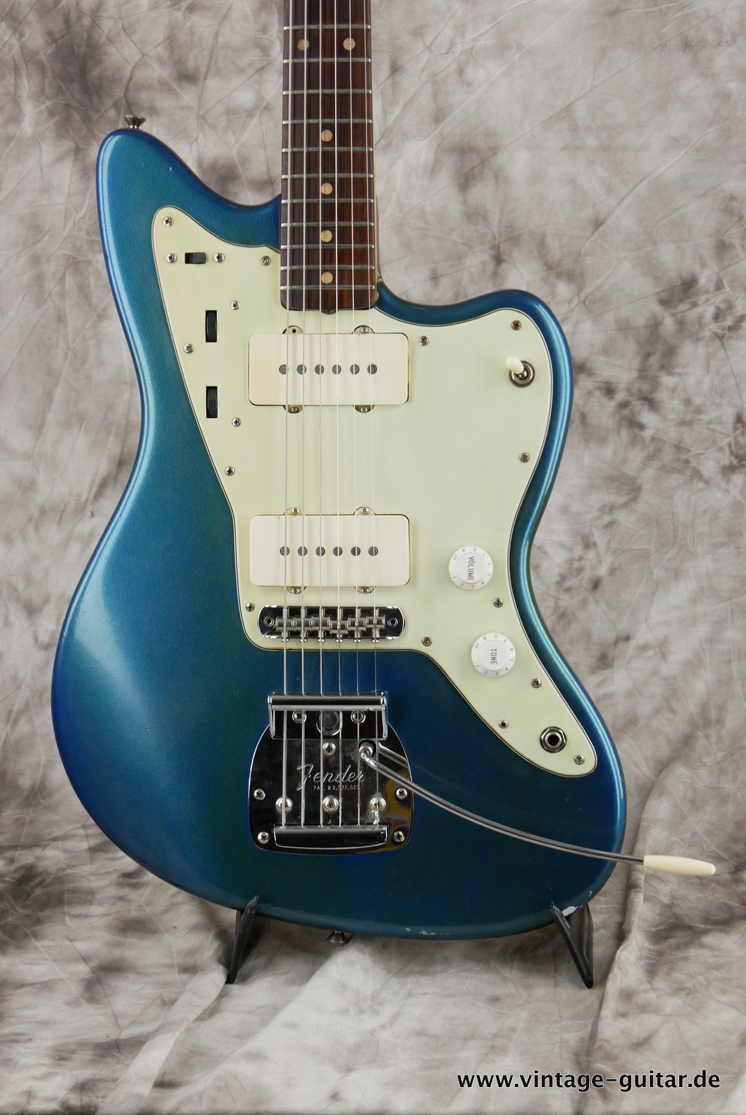 img/vintage/5878/Fender_Jazzmaster_60s_body_allparts_neck_lake_placid_blue_2015-003.JPG