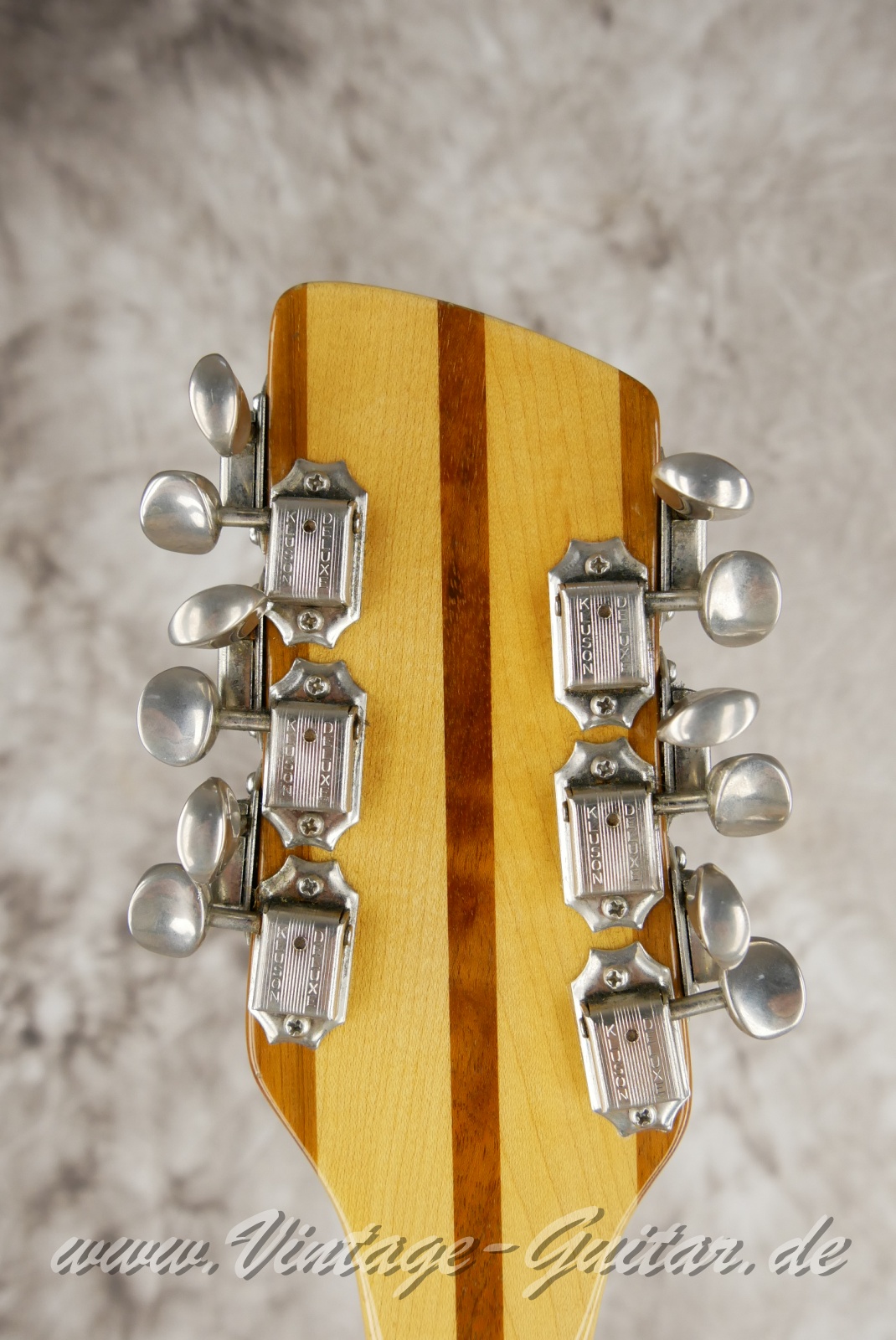 img/vintage/5881/Rickenbacker_330_12string_mapleglo_USA_1977-004.JPG
