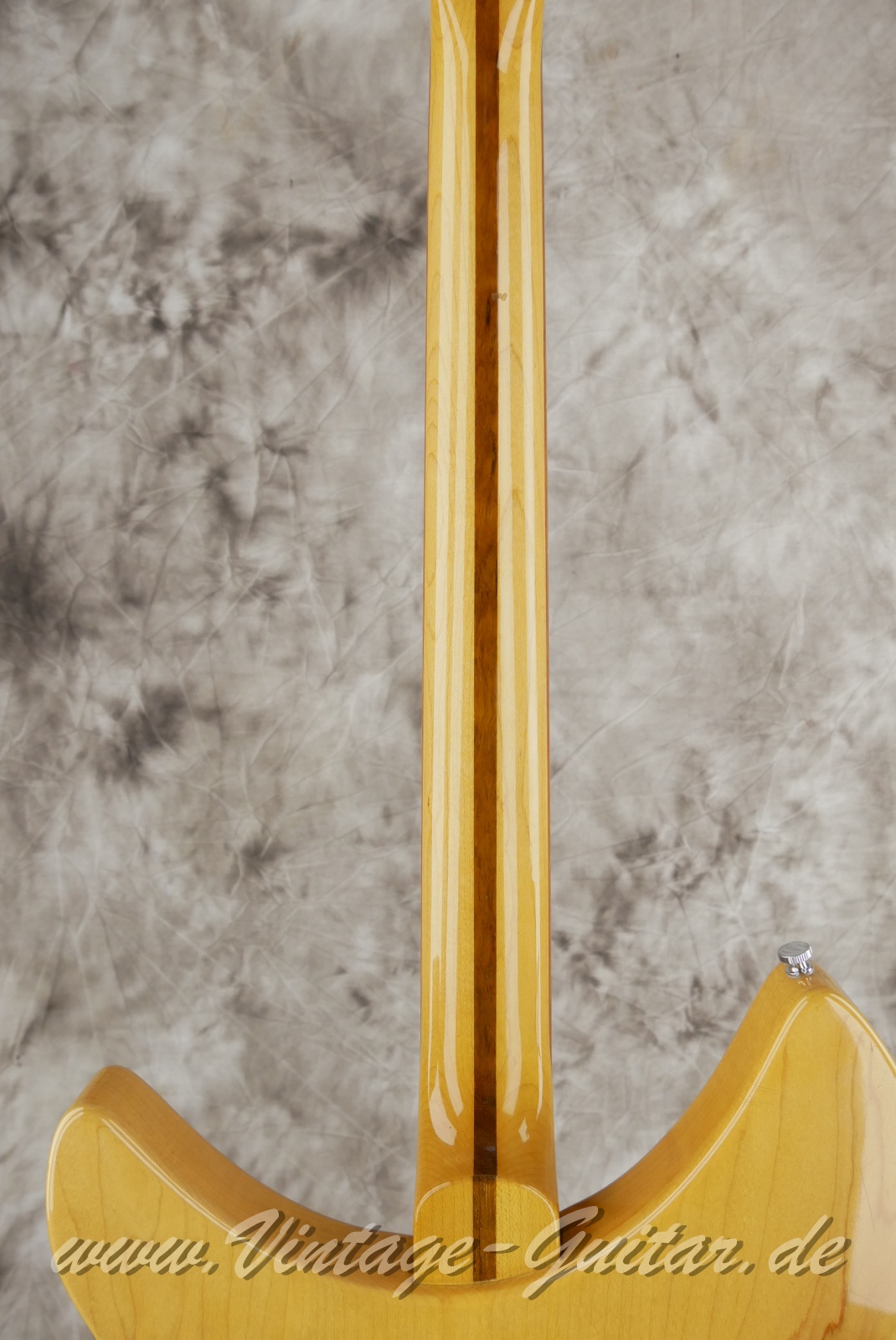 img/vintage/5881/Rickenbacker_330_12string_mapleglo_USA_1977-006.JPG
