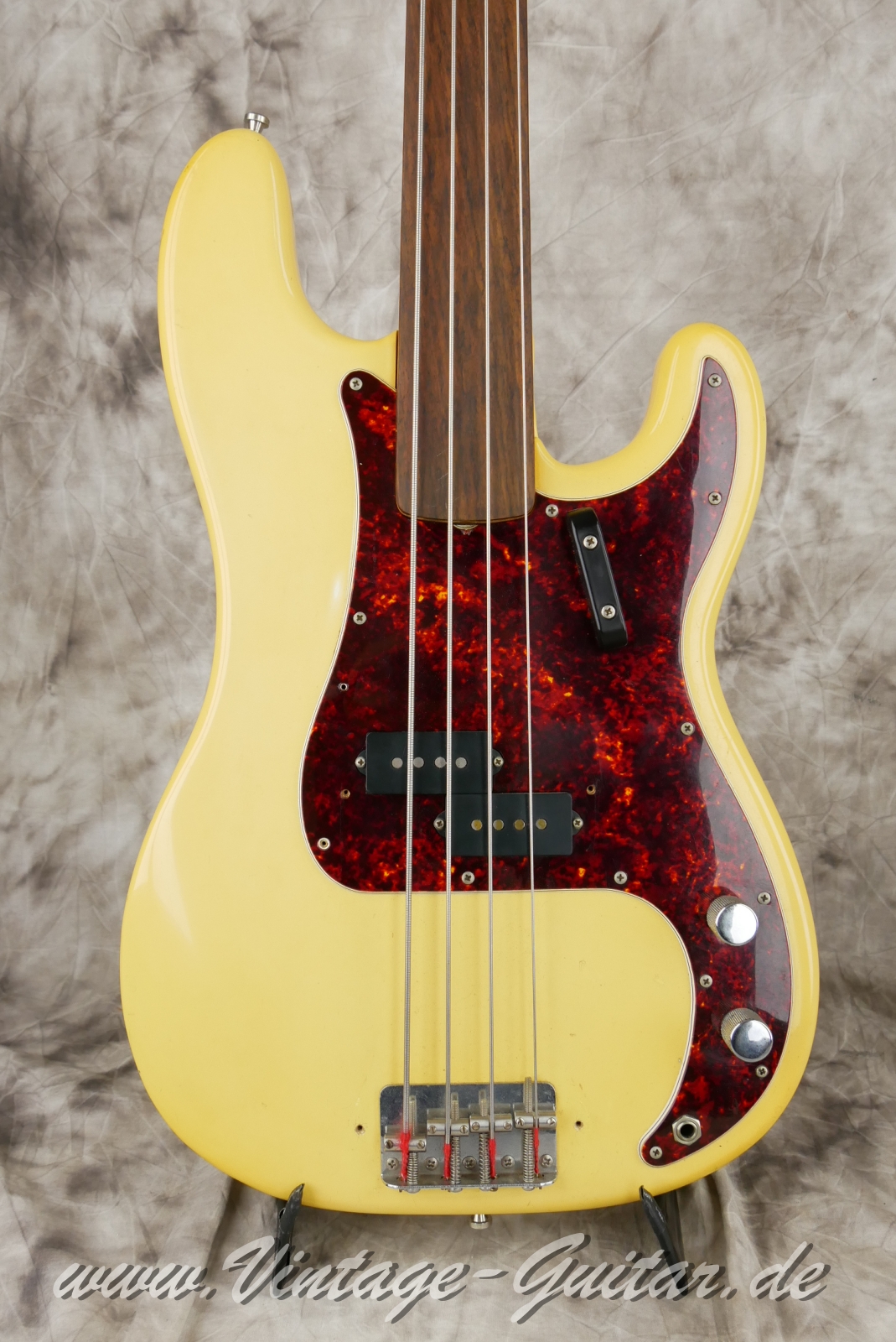 Fender-Precision-Bass-fretless-1972-olympic-white-003.JPG