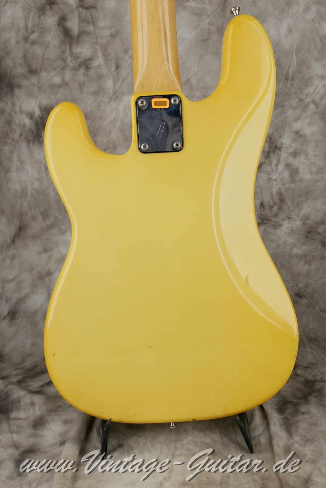 Fender-Precision-Bass-fretless-1972-olympic-white-004.JPG