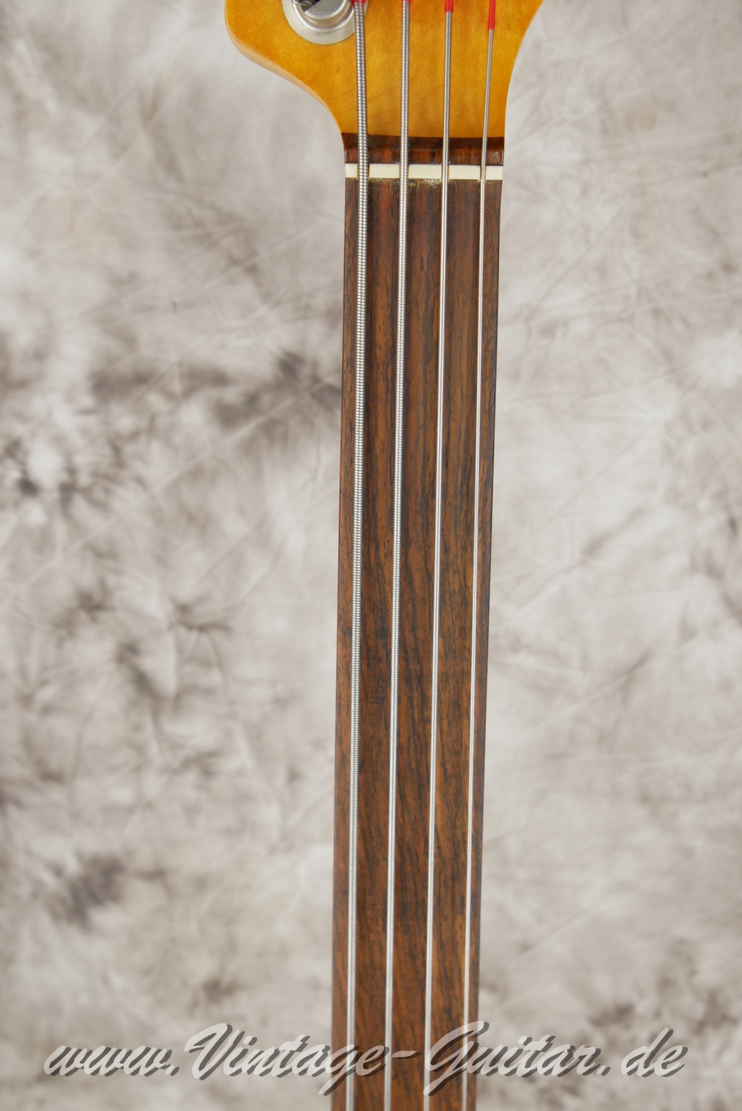 Fender-Precision-Bass-fretless-1972-olympic-white-007.JPG