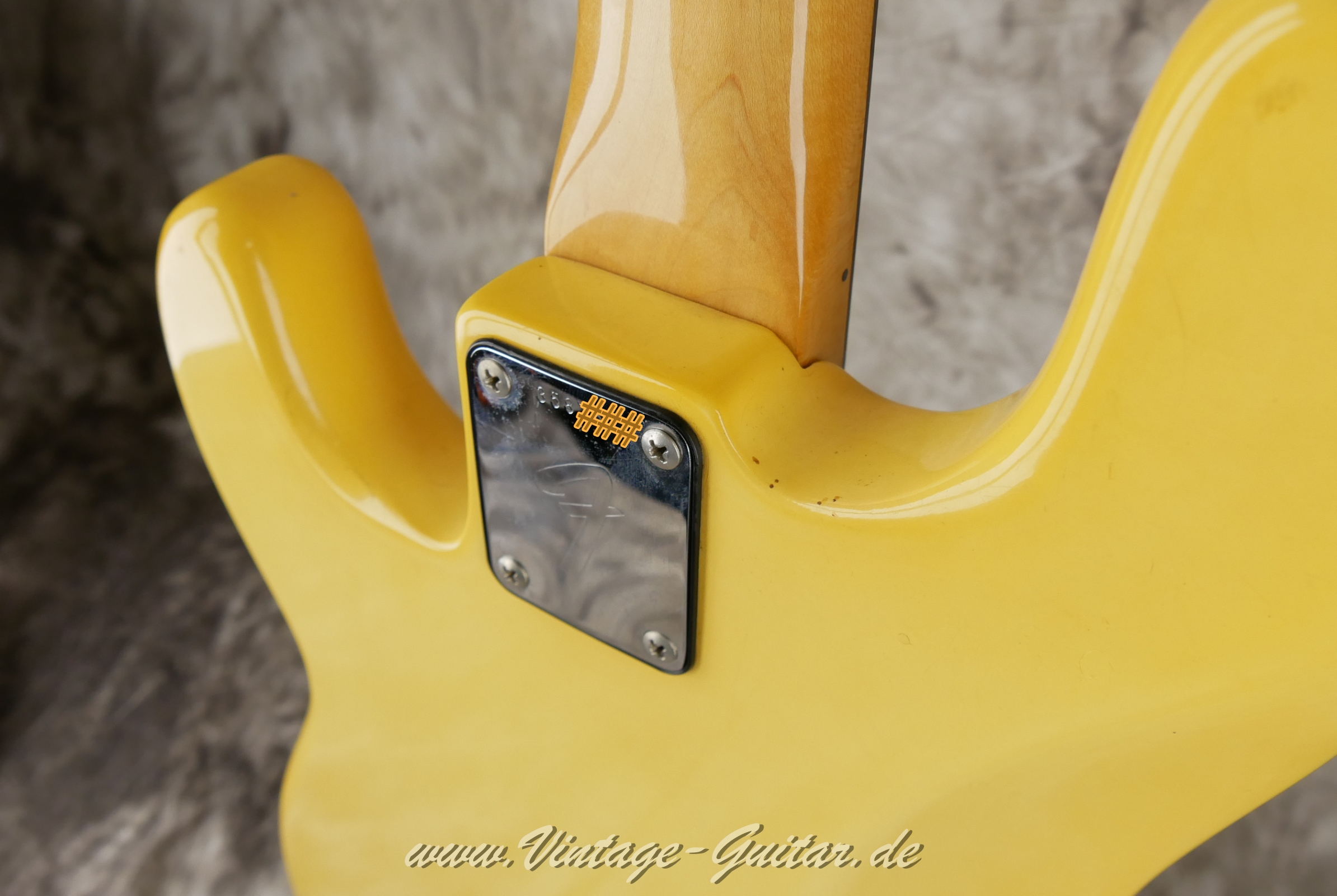 Fender-Precision-Bass-fretless-1972-olympic-white-013.JPG