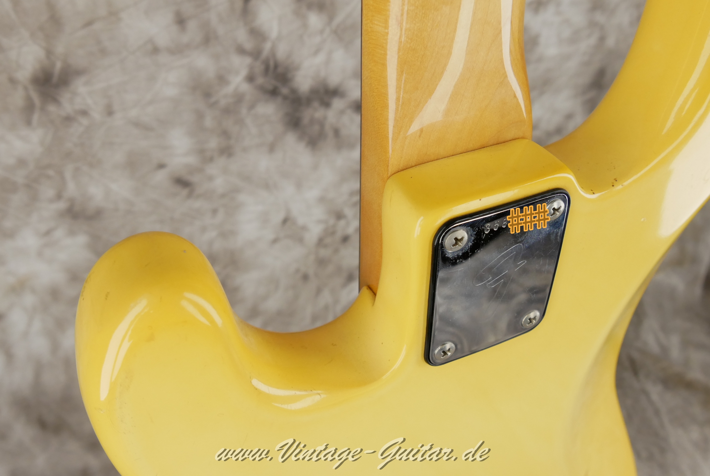 Fender-Precision-Bass-fretless-1972-olympic-white-014.JPG