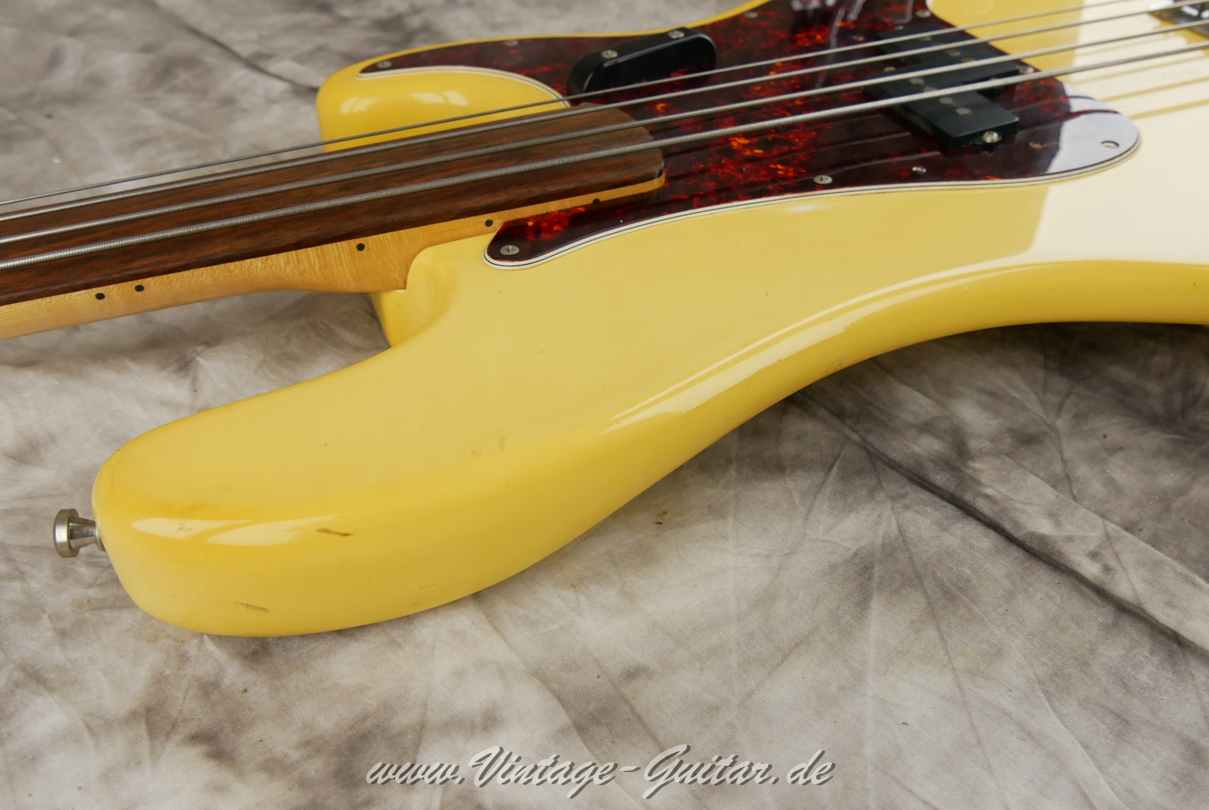Fender-Precision-Bass-fretless-1972-olympic-white-018.JPG