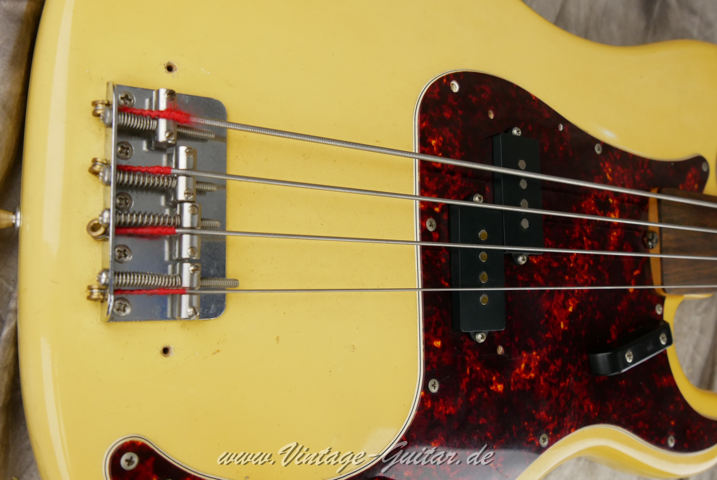 Fender-Precision-Bass-fretless-1972-olympic-white-023.JPG