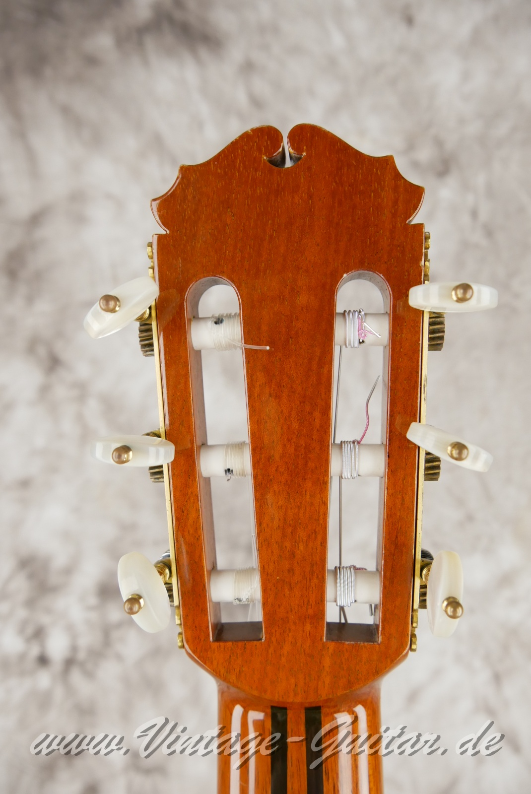 Masaru_Kohno_Special_Brazilian_rosewood_body_Japan_1982-004.JPG
