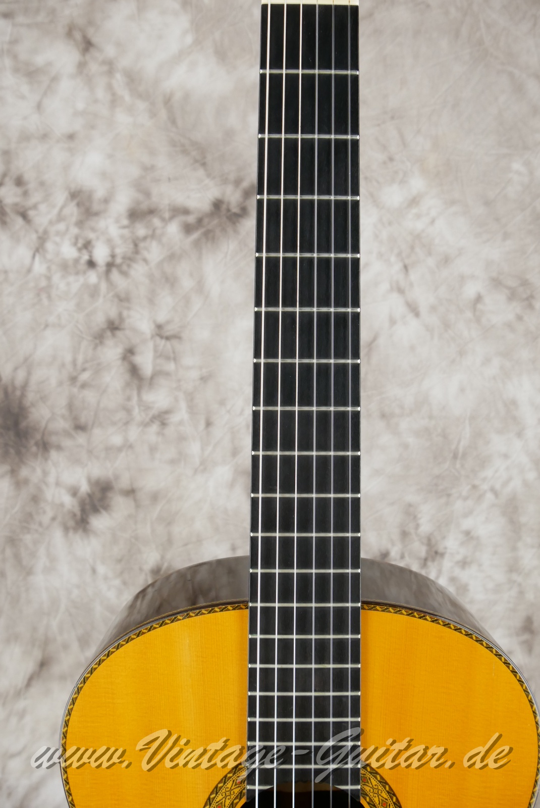 Masaru_Kohno_Special_Brazilian_rosewood_body_Japan_1982-005.JPG
