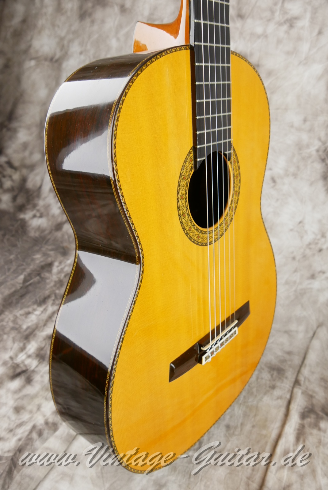 Masaru_Kohno_Special_Brazilian_rosewood_body_Japan_1982-009.JPG