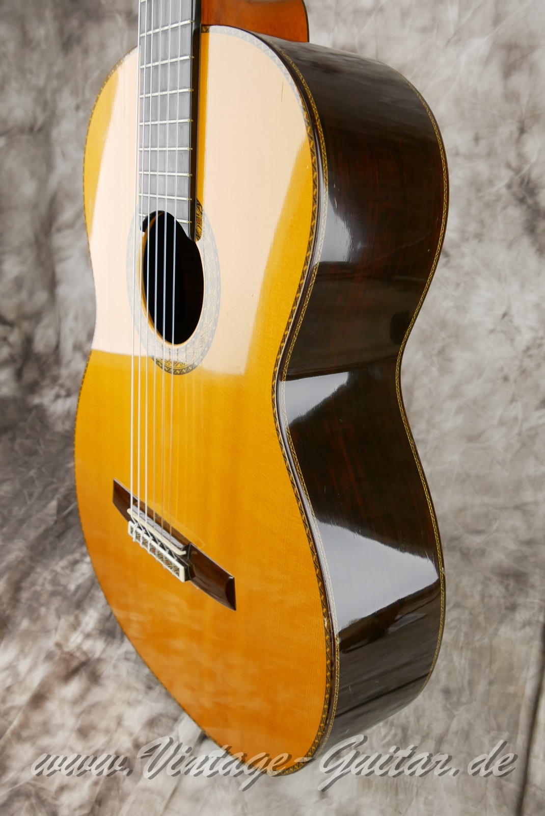 Masaru_Kohno_Special_Brazilian_rosewood_body_Japan_1982-010.JPG