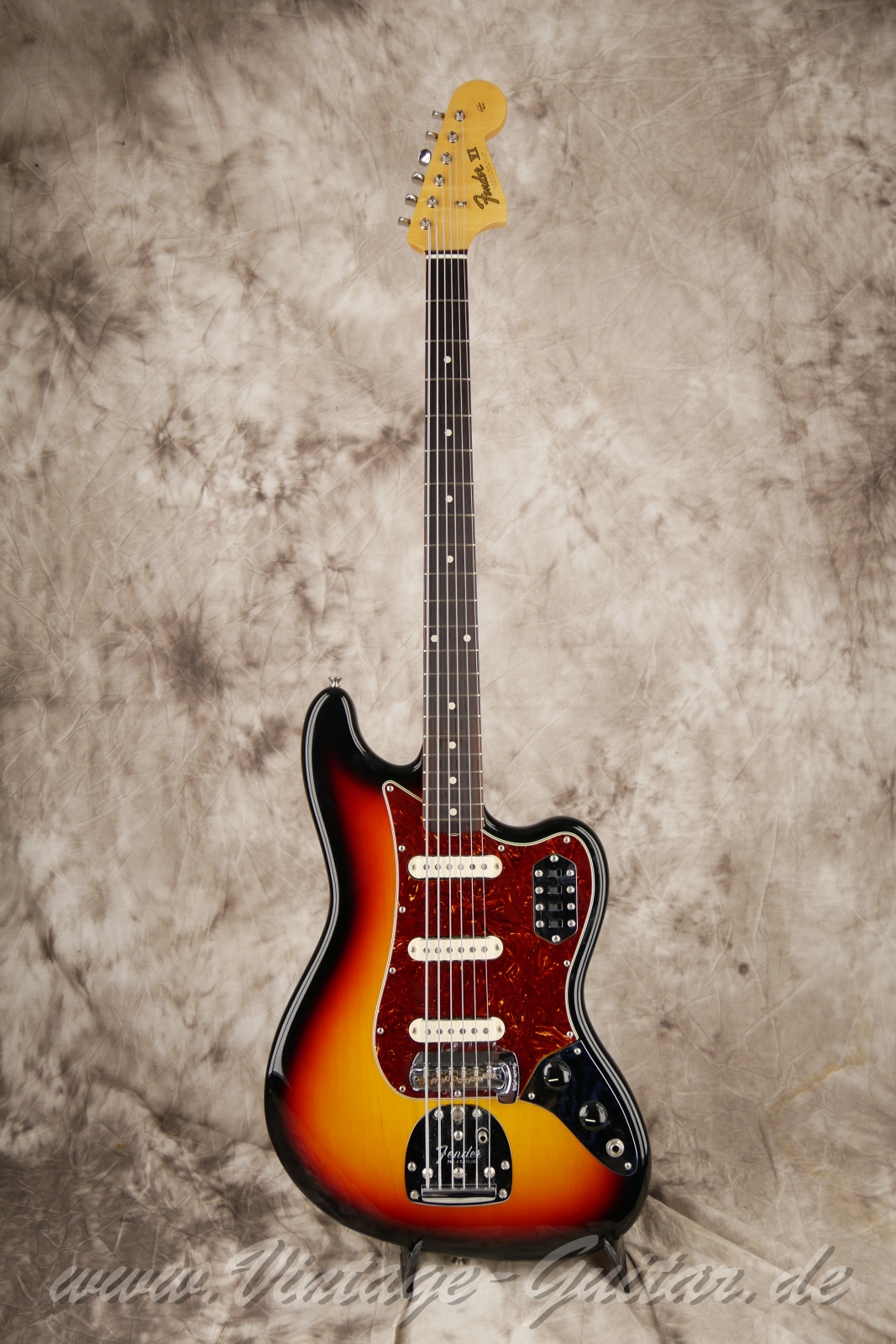 FENDER-Bass-VI-Custom-Shop-2006-sunburst-01.jpg